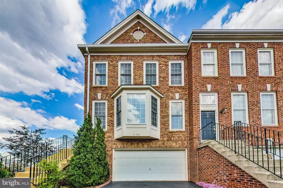 Chantilly, VA 20152,42708 ROLLING ROCK SQ