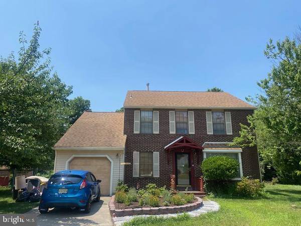 12 HUNTER CT, Sewell, NJ 08080