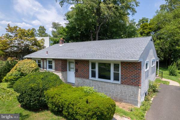 54 HOME RD, Hatboro, PA 19040