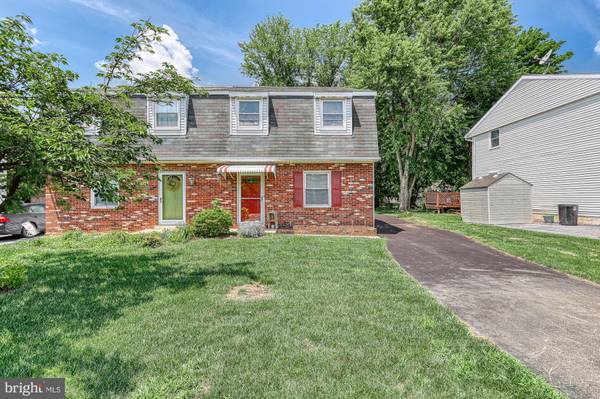 481 S PLUM ST, Mount Joy, PA 17552