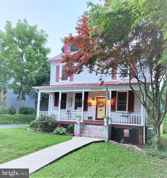 216 W MAIN ST, Orange, VA 22960