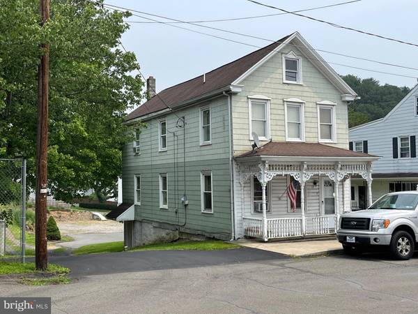 10 SHOBER ST, Llewellyn, PA 17944