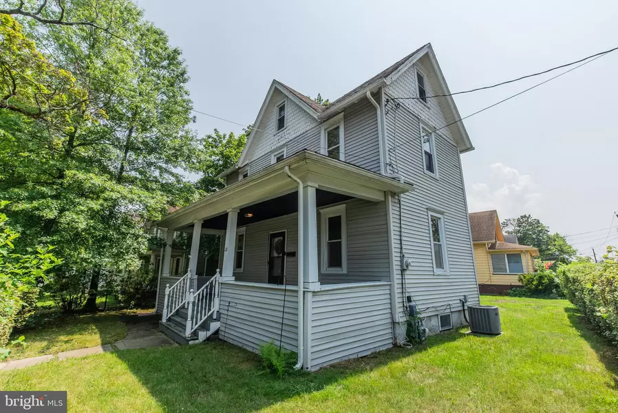 20 CHAPEL AVE, Merchantville, NJ 08109