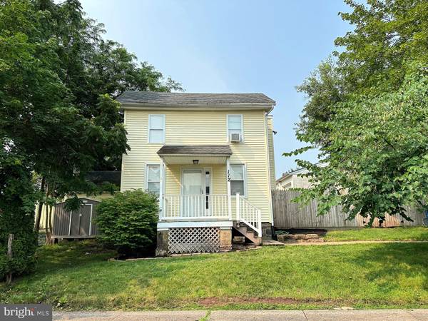 521 N ARCH ST, Perkasie, PA 18944