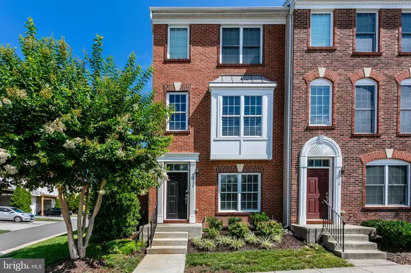 42908 MCCOMAS TER, Chantilly, VA 20152