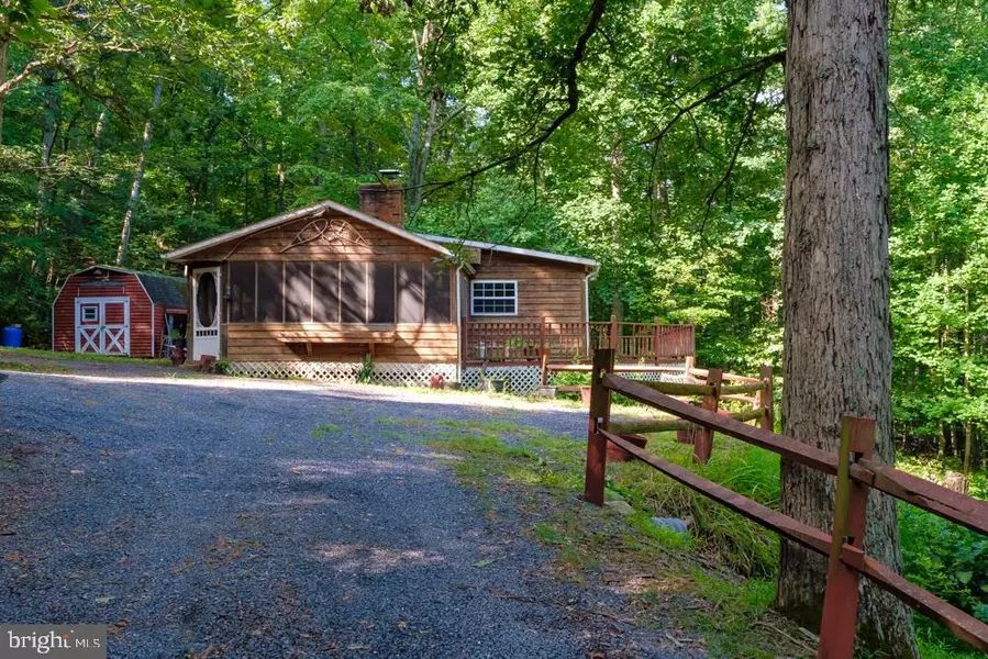 374 BLACKBERRY LN, New Market, VA 22844