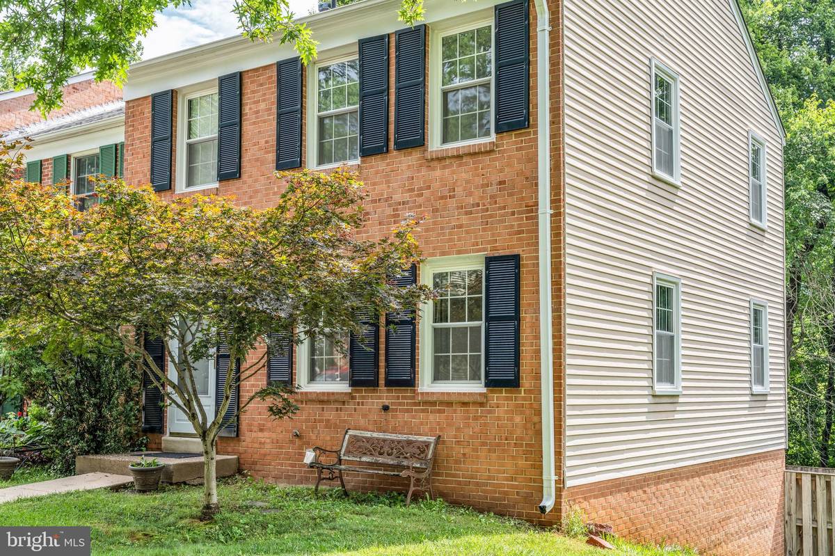 Springfield, VA 22151,8320 UXBRIDGE CT