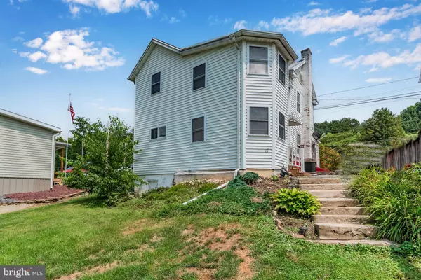 Mount Holly Springs, PA 17065,29 MOUNTAIN ST