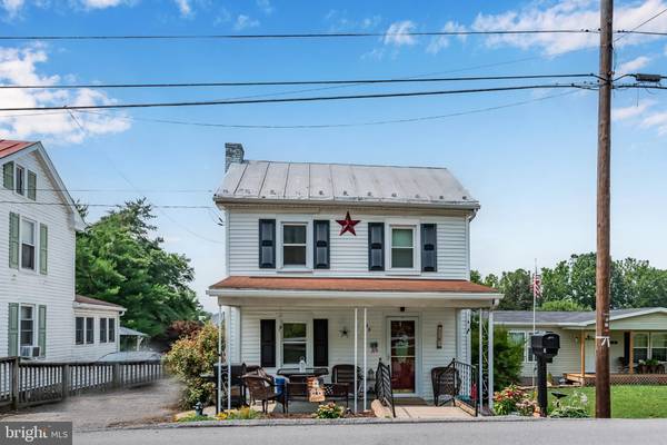 29 MOUNTAIN ST, Mount Holly Springs, PA 17065