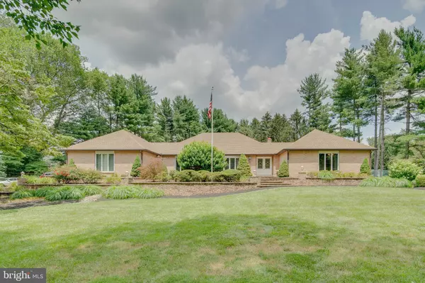 1905 OXMEAD RD, Burlington, NJ 08016