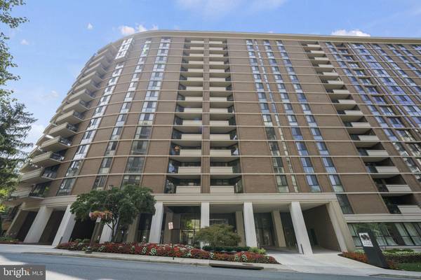 Chevy Chase, MD 20815,4620 N PARK AVE #203E