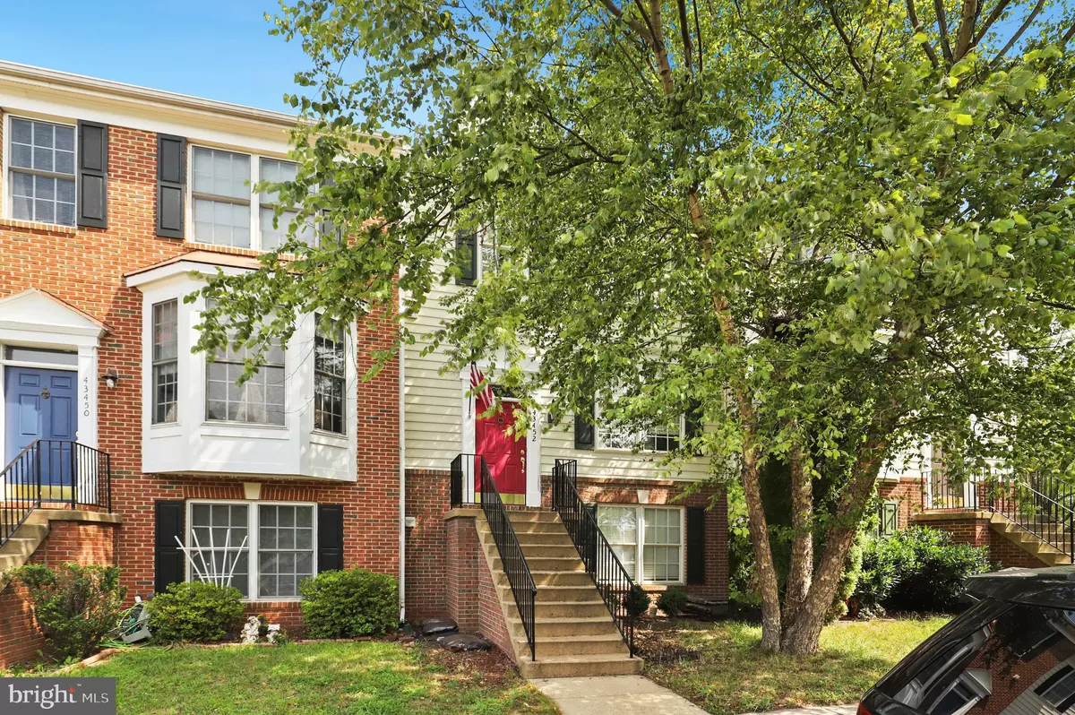 Chantilly, VA 20152,43452 KATLING SQ