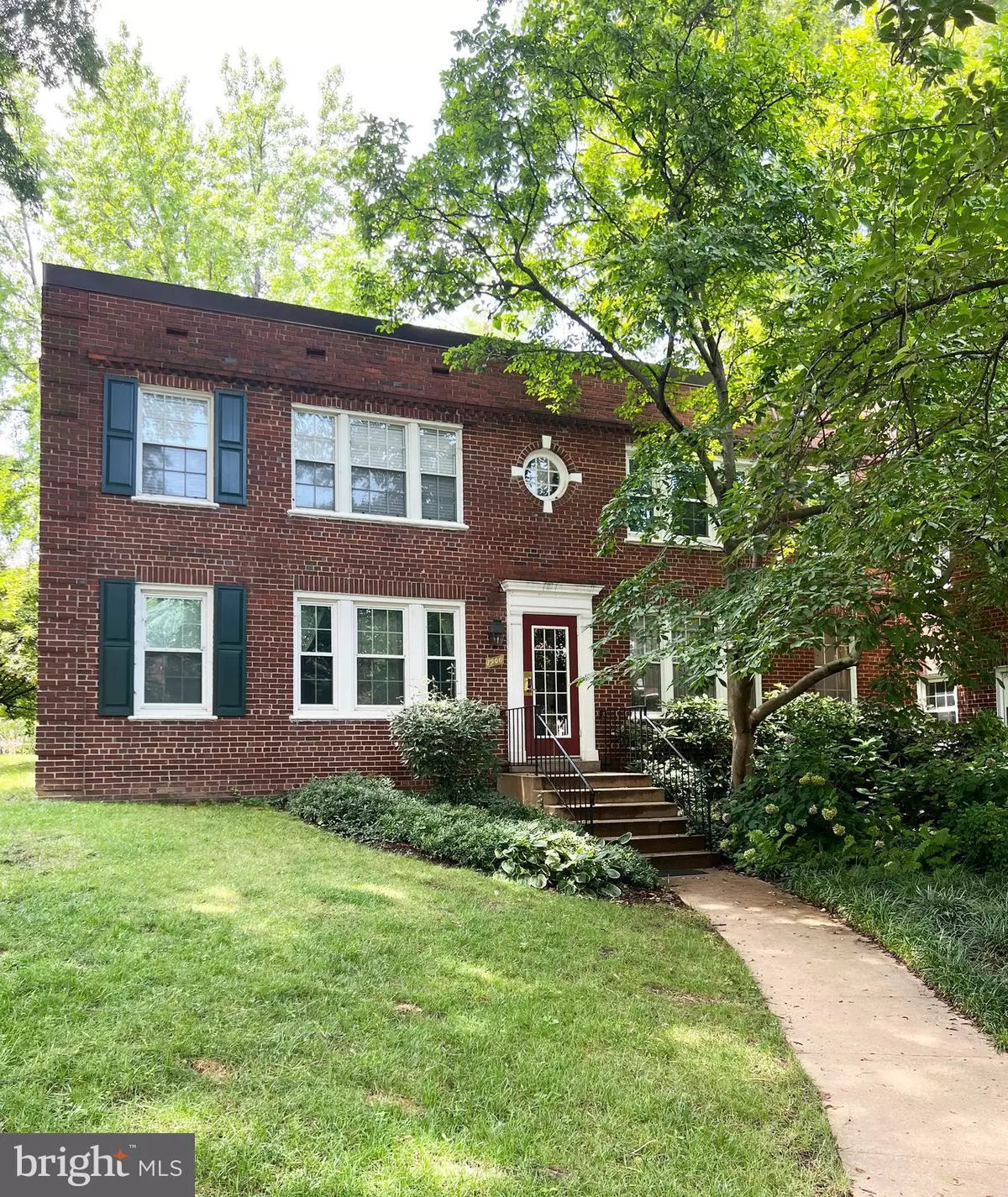 Arlington, VA 22201,1900 N RHODES ST #69