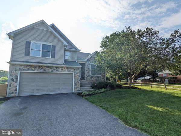 46 BARON CIR, Manheim, PA 17545