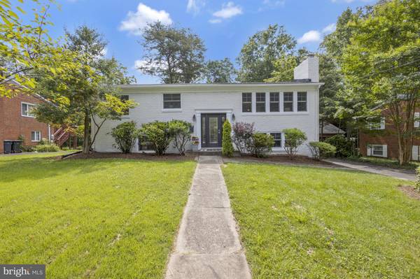 239 IRVING ST, Falls Church, VA 22046