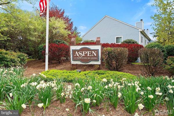 401 ASPEN DR, Plainsboro, NJ 08536