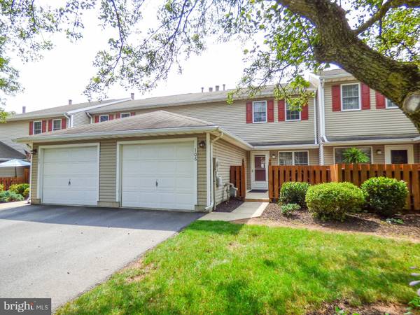 106 PINE CT, York, PA 17408