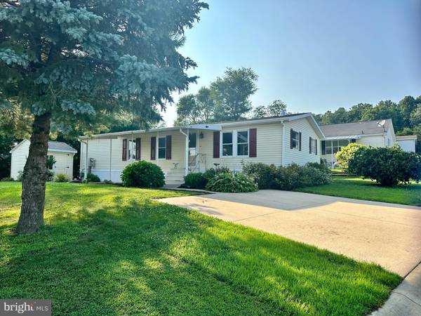 671 LILAC DR, New Providence, PA 17560