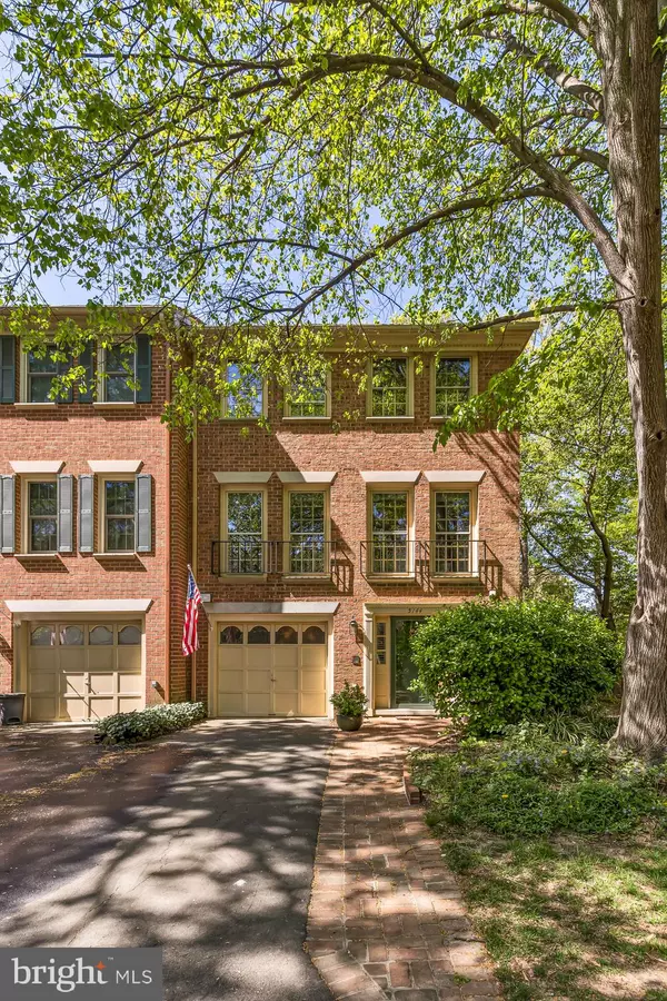 Alexandria, VA 22311,5144 WOODMIRE LN