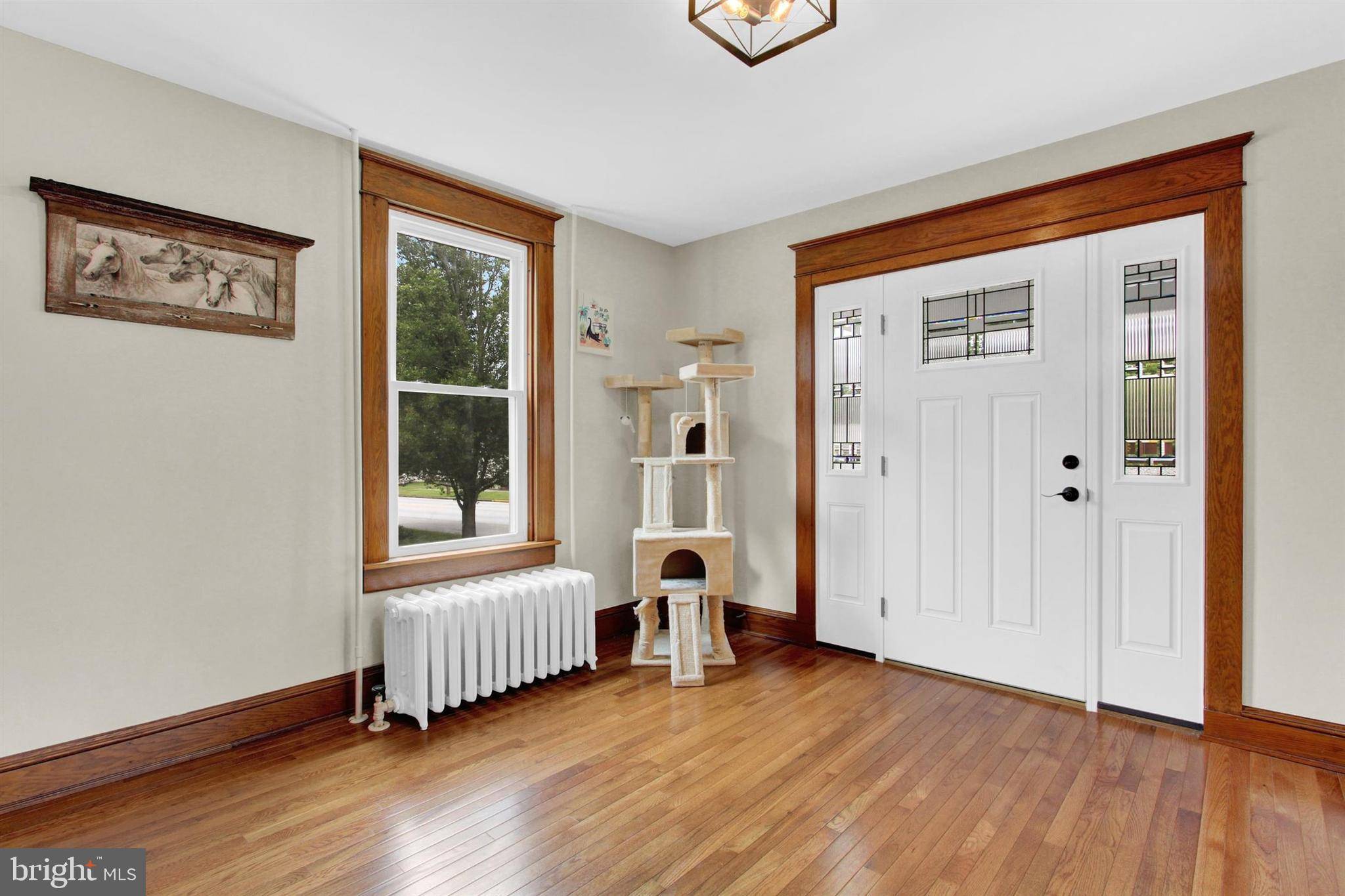 Abbottstown, PA 17301,259 W KING ST