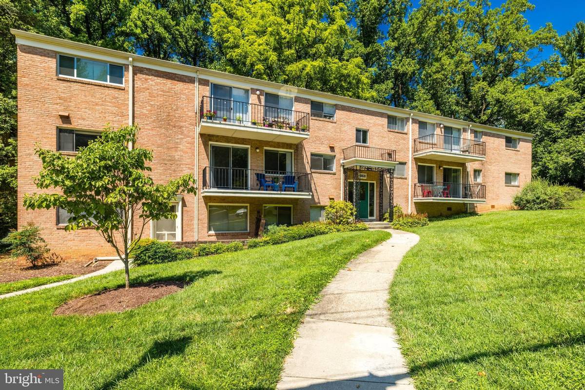 Bethesda, MD 20814,10630 KENILWORTH AVE #101