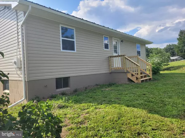 Keyser, WV 26726,689 FOUNTAINHEAD DR