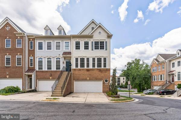 3389 BEECHCLIFF DR, Alexandria, VA 22306