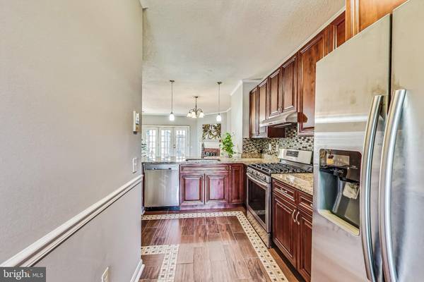 Alexandria, VA 22306,7131 STRAWN CT