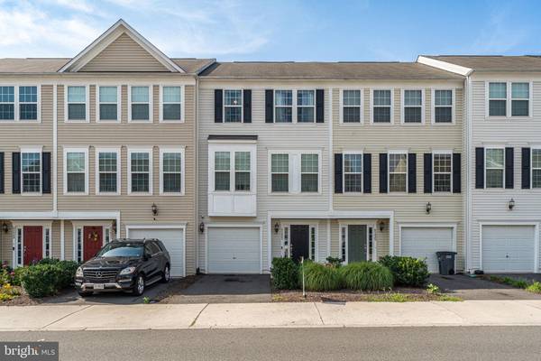 8233 HERITAGE CROSSING CT, Manassas, VA 20109