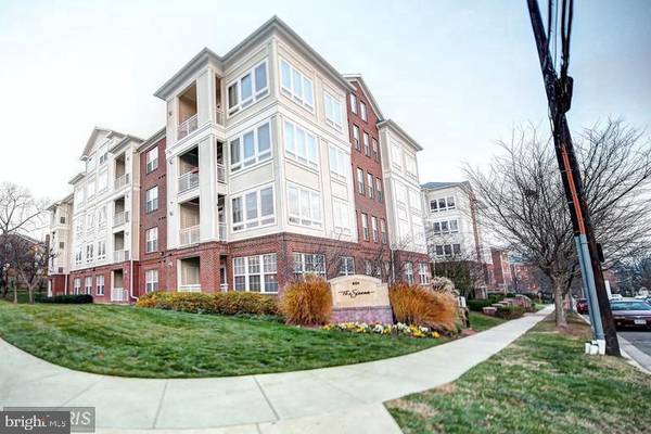 801 S GREENBRIER ST #420, Arlington, VA 22204