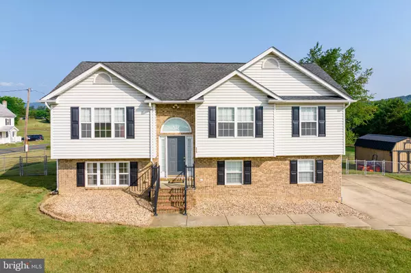 Toms Brook, VA 22660,15 FRIENDSHIP CT