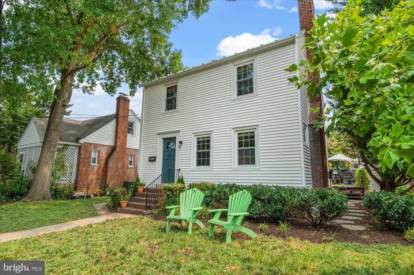 2505 LESLIE AVE, Alexandria, VA 22301