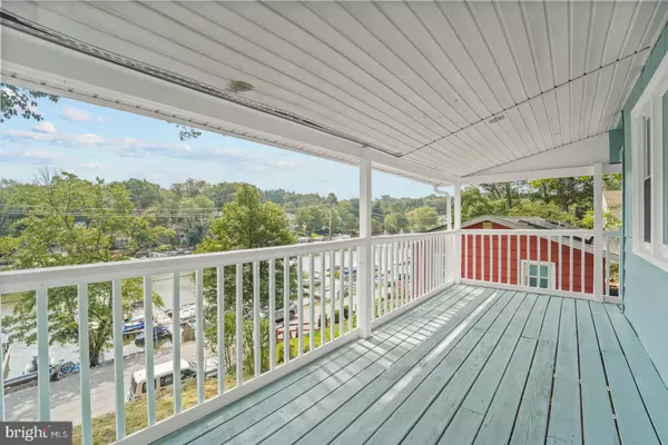 Hopatcong, NJ 07843,118 HUDSON AVENUE