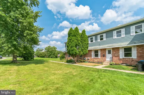 802 WHITPAIN HLS, Blue Bell, PA 19422