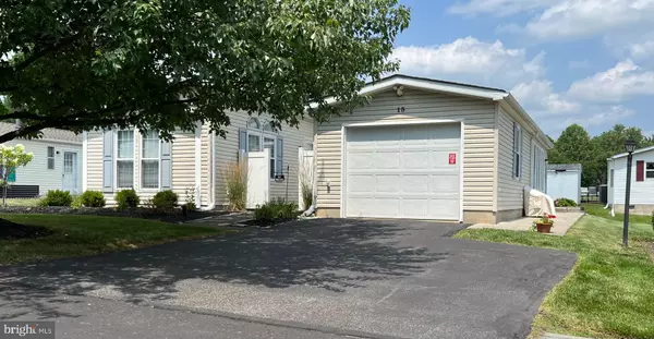 13 CANTERBURY WAY, Souderton, PA 18964