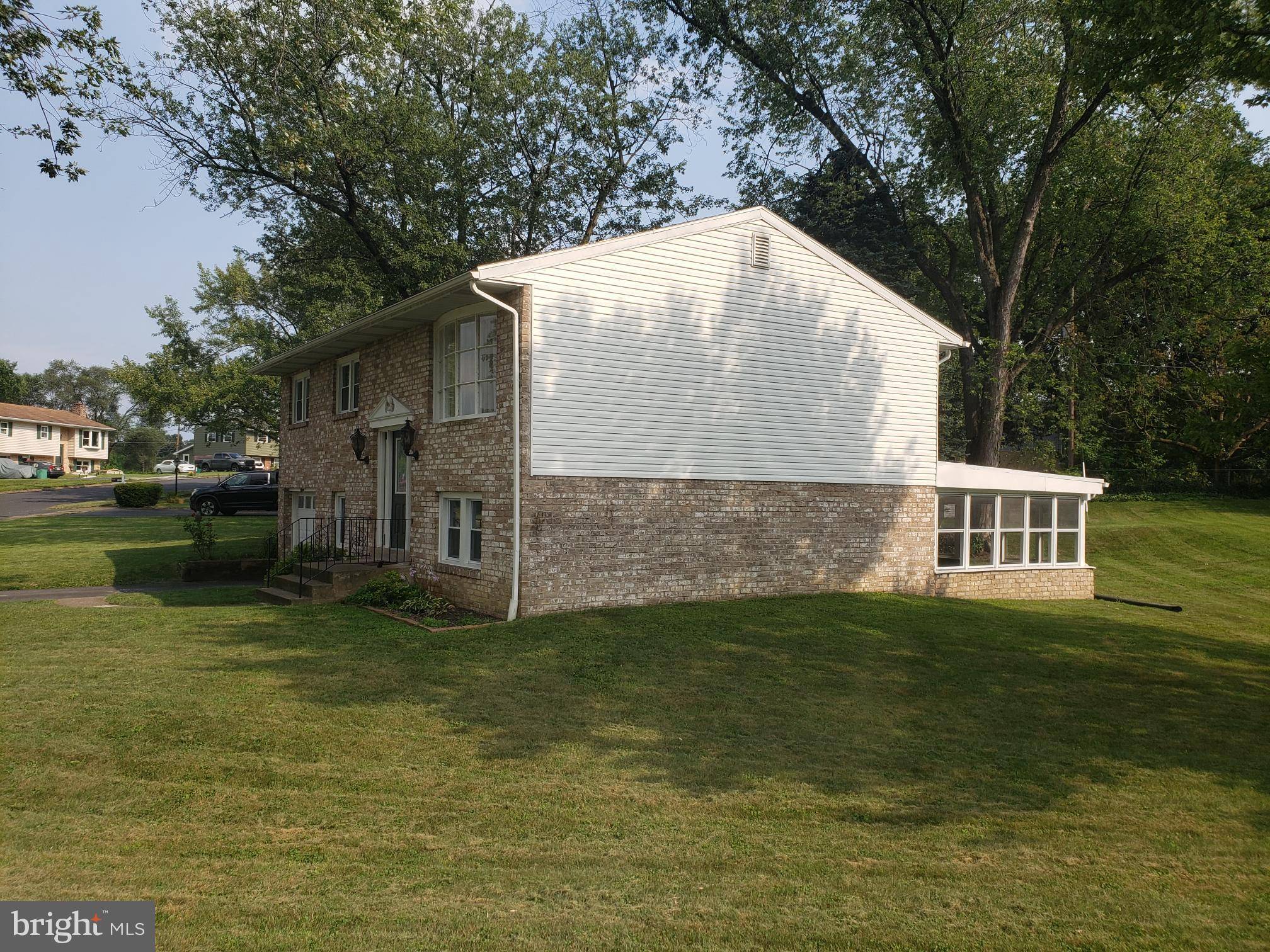 Mechanicsburg, PA 17050,119 LIGHTHOUSE DR