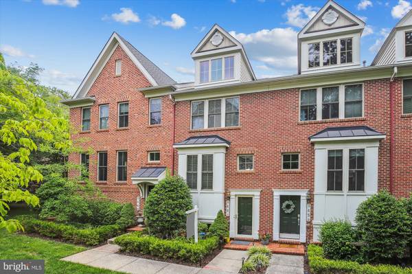 3461 KEMPER RD, Arlington, VA 22206