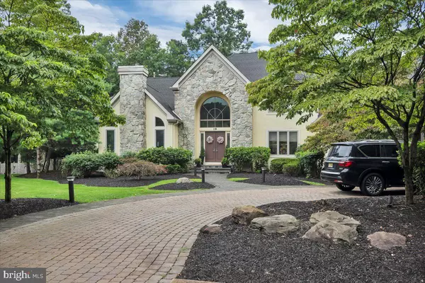Voorhees, NJ 08043,19 FAIRWAY DR
