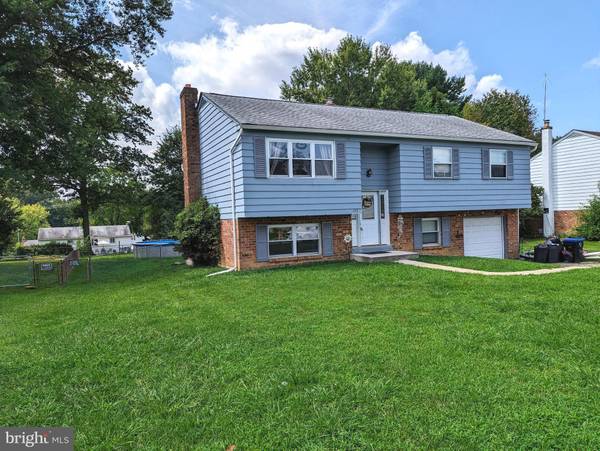 692 BOXWOOD DR, Aston, PA 19014