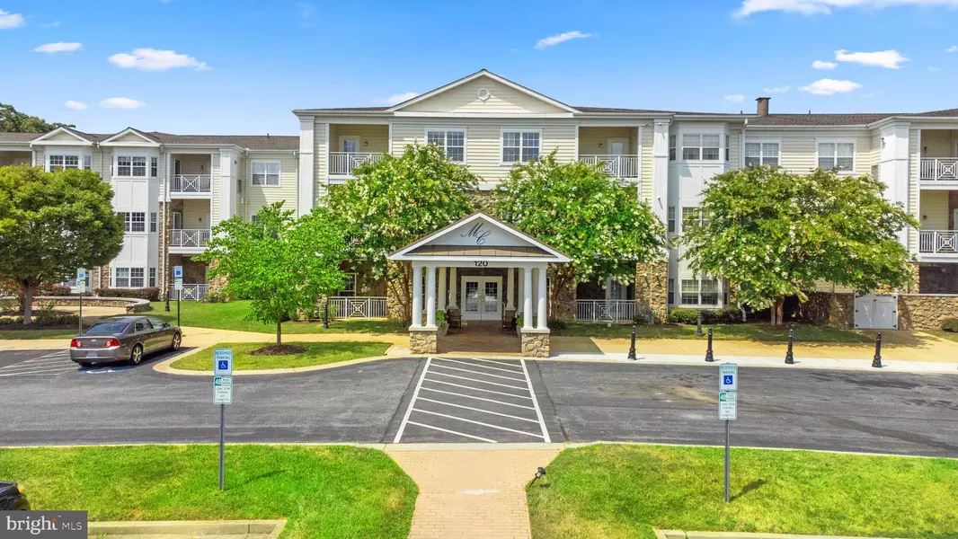 120 BURGESS HILL WAY #208, Frederick, MD 21702