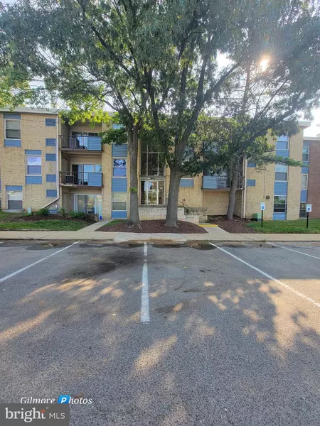 3851 SAINT BARNABAS RD #104, Suitland, MD 20746