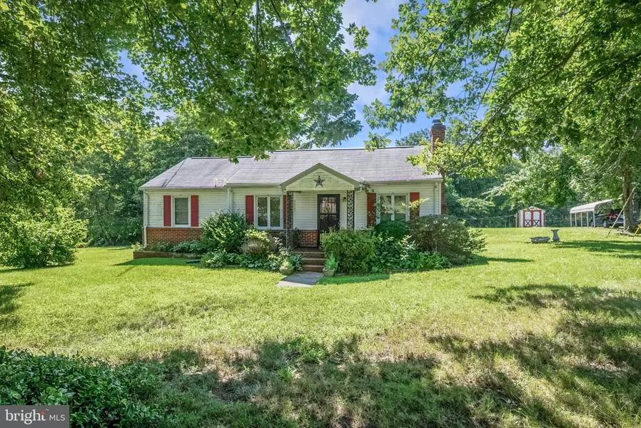 1878 COURTHOUSE RD, Louisa, VA 23093