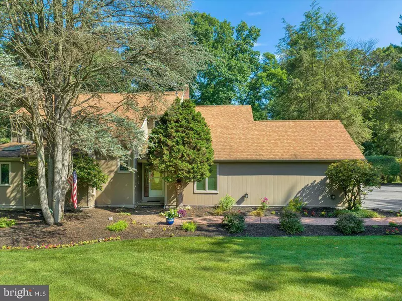 689 MIMOSA TREE LN, West Chester, PA 19380