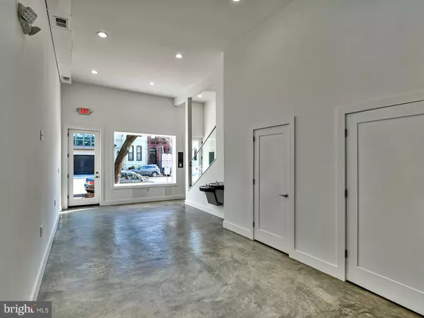 Washington, DC 20003,515 11TH ST SE
