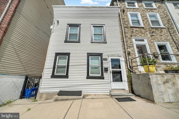 158 CARSON ST, Philadelphia, PA 19127