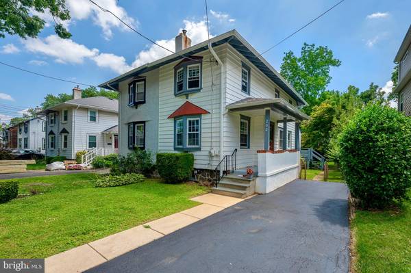 230 WILLOW AVE, Wayne, PA 19087