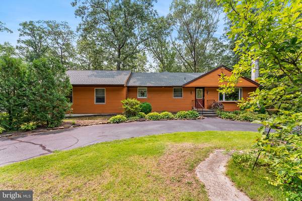 6390 LAKE RD, Newfield, NJ 08344