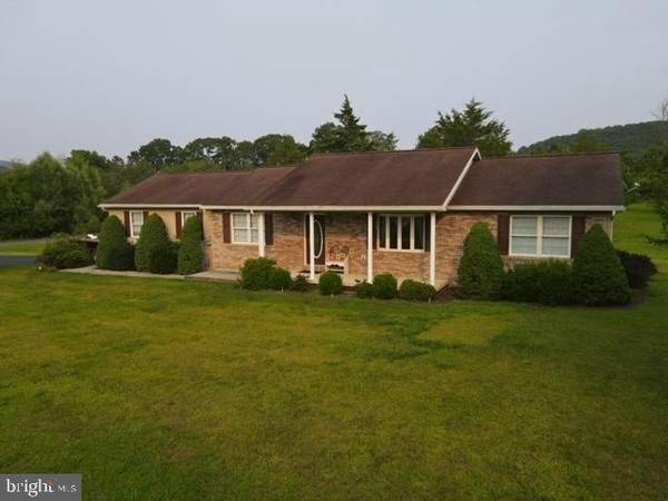 137 TUPELO LOOP, Springfield, WV 26763