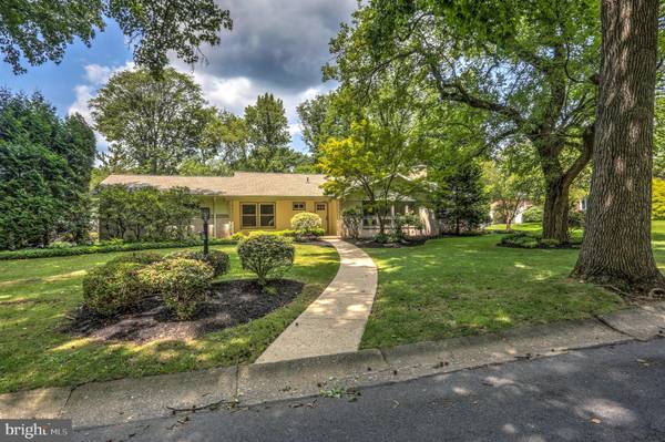 1527 MEADOWLARK, Wyomissing, PA 19610