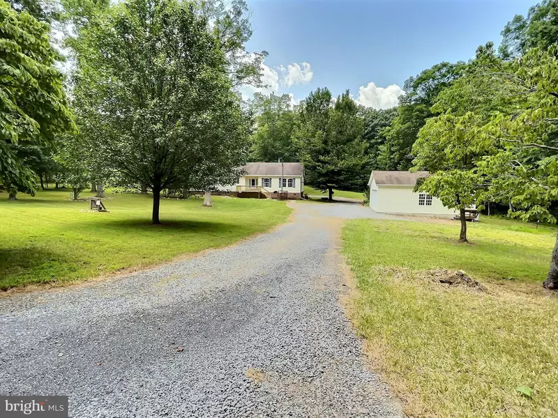 3933 ZEPP RD, Maurertown, VA 22644